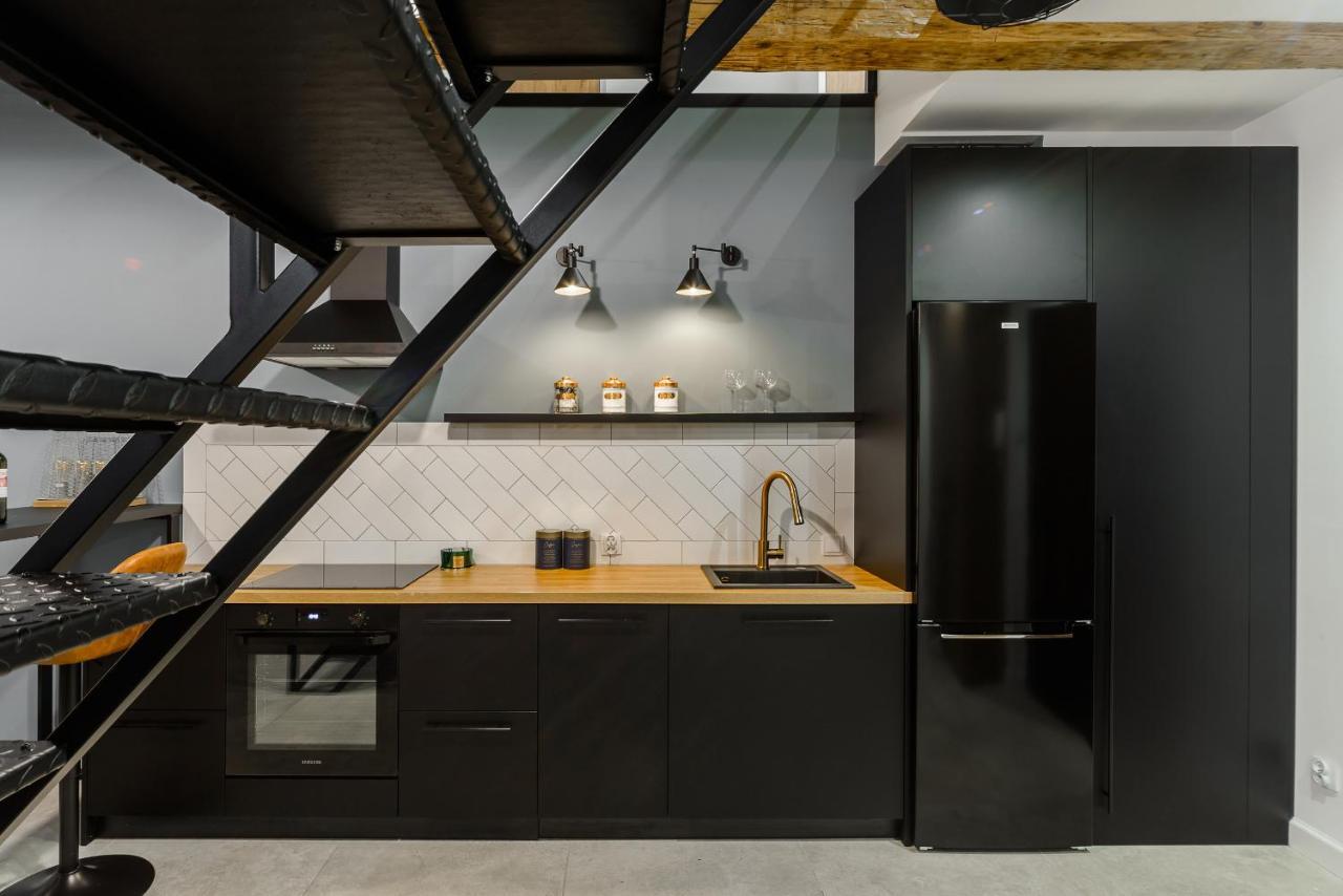 Lumina 2-Level Apartment With Balcony วูดช์ ภายนอก รูปภาพ